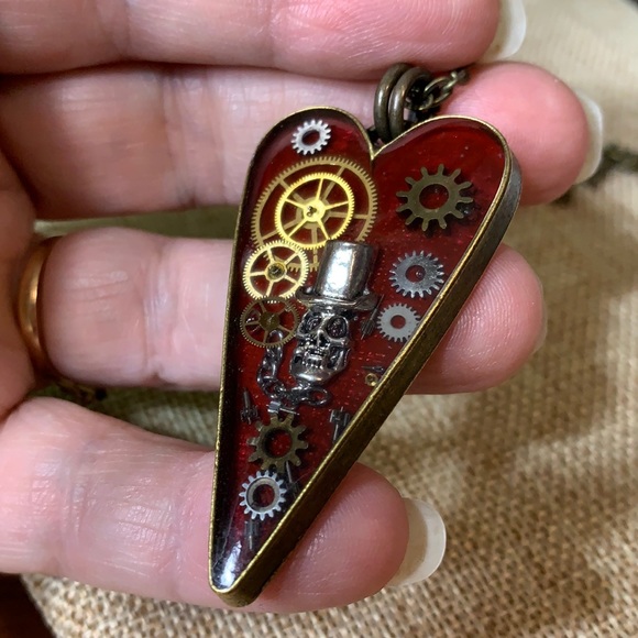 Twinsdesign Jewelry - Skull Top Hat Gears Necklace Handmade